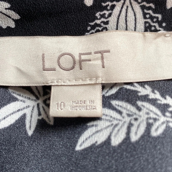 Loft Black Women's White Floral Print Long Sleeve V-Neck True Wrap Dress Size 10 - Picture 9 of 10